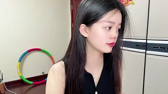 Snapshot of Nicole-13 chatting on April 1, 2026, 1:01 pm Nicole-13 online show from April 1, 2026, 1:01 pm