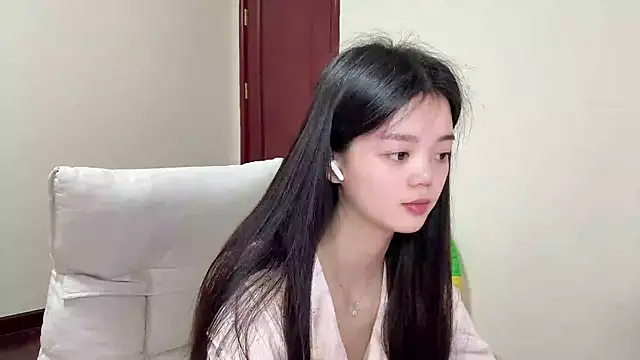 Snapshot of Nicole-13 chatting on April 6, 2026, 1:12 am Nicole-13 online show from April 6, 2026, 1:12 am