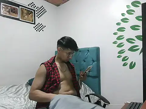 sebasbabyhot online show from November 17, 2025, 6:12 pm