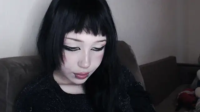 Snapshot of _LUCY_LAVE chatting on October 31, 2025, 7:49 am LUCY LAVE online show from October 31, 2025, 7:49 am