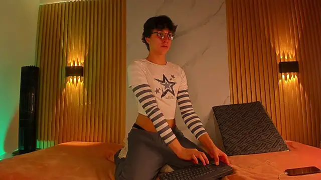 IM DAREN online show from November 30, 2025, 3:18 am