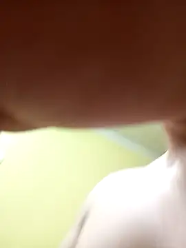 Snapshot of AngelRevery chatting on September 18, 2025, 2:47 am AngelRevery online show from September 18, 2025, 2:47 am