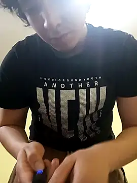 Snapshot of AngelRevery chatting on October 7, 2025, 3:07 am AngelRevery online show from October 7, 2025, 3:07 am