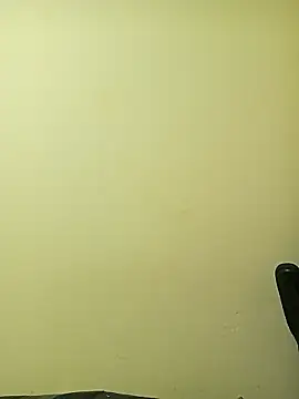 Snapshot of AngelRevery chatting on September 9, 2025, 11:25 pm AngelRevery online show from September 9, 2025, 11:25 pm