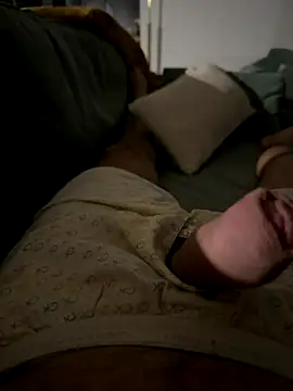 Bigtitsloveshow online show from October 13, 2025, 4:03 am