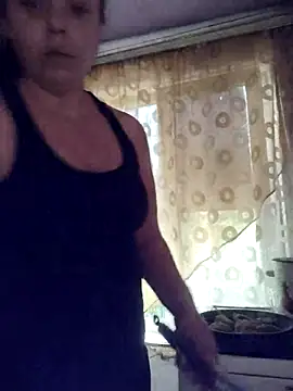 CutieMarine online show from October 7, 2025, 11:00 am