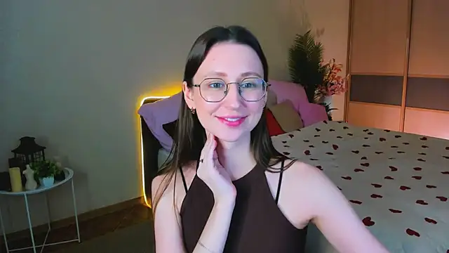Snapshot of YourLovellyStory chatting on May 11, 2026, 4:04 pm YourLovellyStory online show from May 11, 2026, 4:04 pm