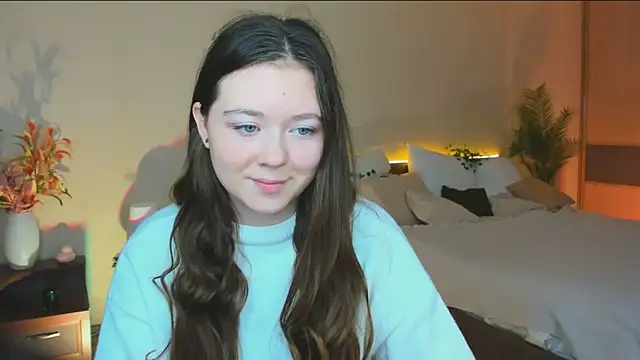 AlluringLookk online show from October 18, 2025, 4:14 am