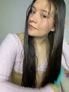 Emilyybennet  online show from March 16, 2026, 11:07 pm