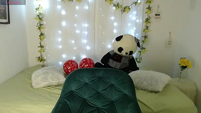 Alisson 5  online show from February 16, 2026, 9:41 am