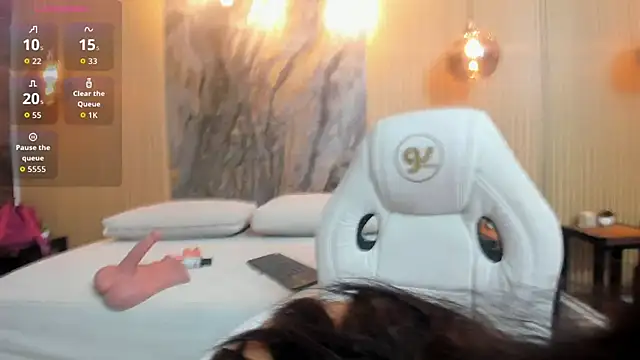 Snapshot of chloe_murray chatting on October 29, 2025, 7:13 pm chloe murray online show from October 29, 2025, 7:13 pm