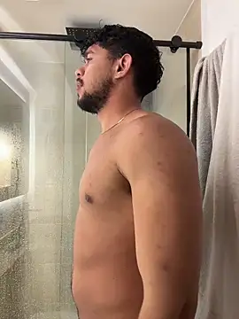 Snapshot of austin_spears_ chatting on April 13, 2026, 11:42 pm austin spears online show from April 13, 2026, 11:42 pm