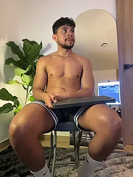 Snapshot of austin_spears_ chatting on April 6, 2026, 11:28 pm austin spears online show from April 6, 2026, 11:28 pm