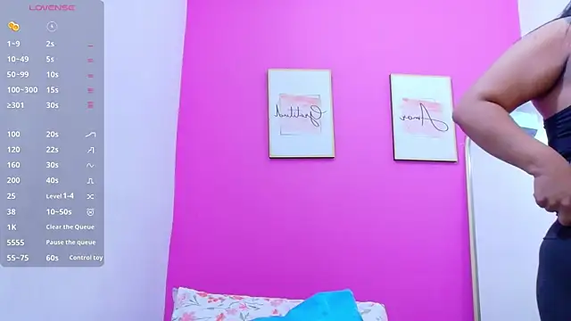 curvybrunnett online show from September 14, 2025, 11:43 am