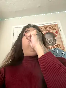 CharmingMaddie online show from November 26, 2025, 5:46 pm