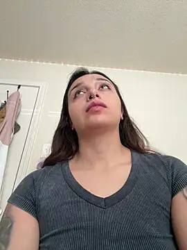 CharmingMaddie online show from May 17, 2026, 3:56 pm