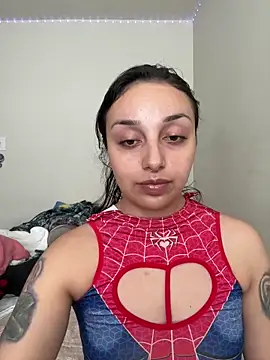 CharmingMaddie online show from May 29, 2026, 4:35 pm