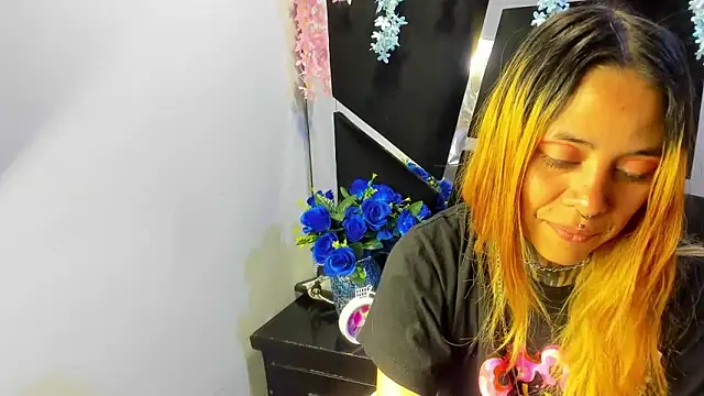 Sofii Anal  online show from November 25, 2025, 2:23 am