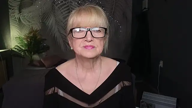 Sabina Ros online show from March 3, 2026, 7:48 am