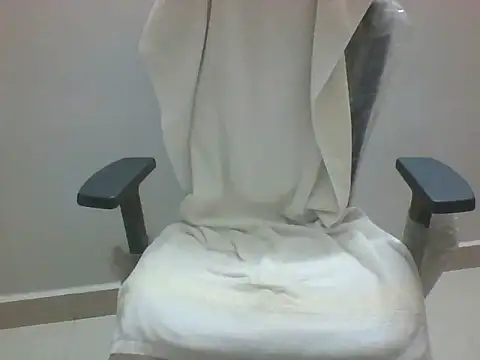 Snapshot of hunter120495 chatting on January 16, 2026, 5:28 pm hunter120495 online show from January 16, 2026, 5:28 pm