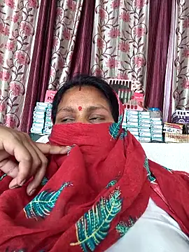 Love-pari077 online show from April 13, 2026, 6:17 am