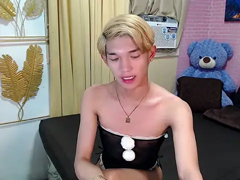 fuckerfriendsxx online show from May 2, 2026, 5:34 am