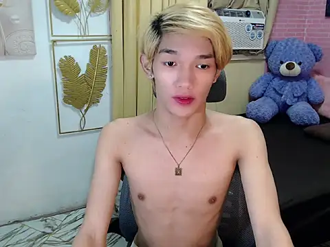 fuckerfriendsxx online show from May 24, 2026, 4:07 pm