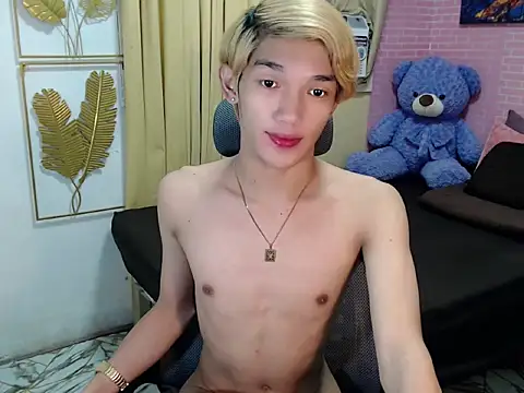 fuckerfriendsxx online show from May 19, 2026, 8:43 am