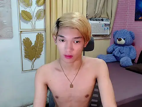 fuckerfriendsxx online show from May 28, 2026, 7:38 am