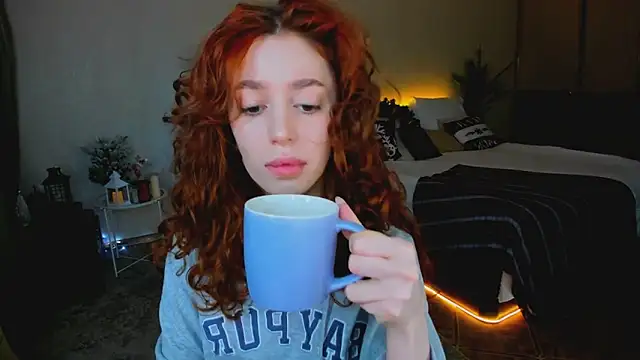 ChristinaConteeree online show from December 20, 2025, 3:20 am