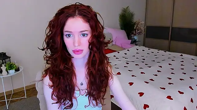 ChristinaConteeree online show from May 10, 2026, 4:38 am