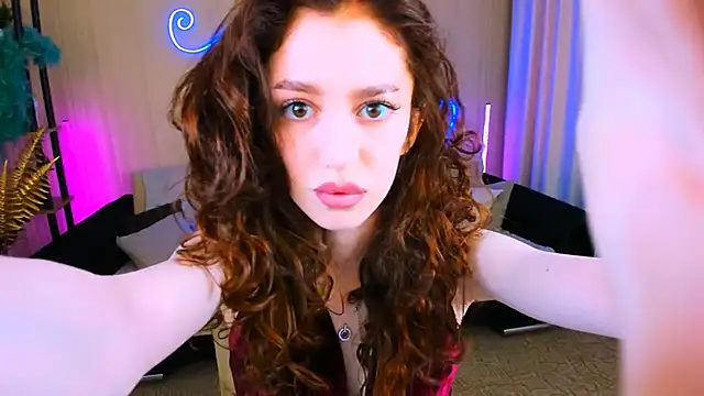 Snapshot of ChristinaConteeree chatting on October 2, 2025, 1:25 pm ChristinaConteeree online show from October 2, 2025, 1:25 pm