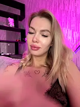 miss veroNika online show from October 4, 2025, 3:08 am