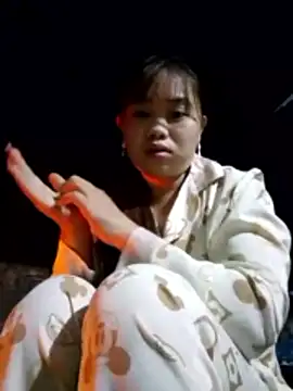 Snapshot of PhayPhay123 chatting on November 21, 2025, 10:53 pm PhayPhay123 online show from November 21, 2025, 10:53 pm