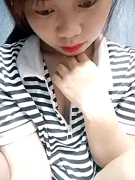 Snapshot of PhayPhay123 chatting on October 1, 2025, 11:52 pm PhayPhay123 online show from October 1, 2025, 11:52 pm