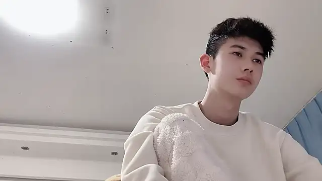 xiaojie2563 online show from February 26, 2026, 11:43 am