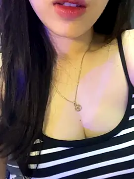 Snapshot of Mon_monbaby chatting on October 10, 2025, 6:20 pm Mon monbaby online show from October 10, 2025, 6:20 pm