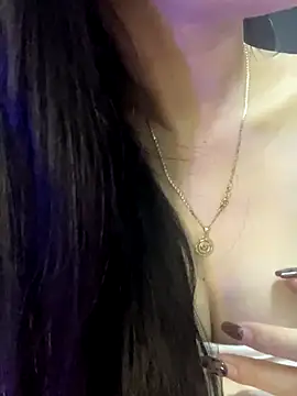 Snapshot of Mon_monbaby chatting on November 24, 2025, 6:30 pm Mon monbaby online show from November 24, 2025, 6:30 pm