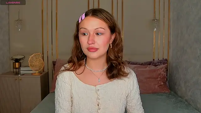 FloraResly online show from October 9, 2025, 10:38 am