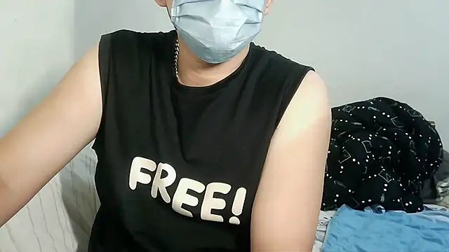 bigbb101011 online show from September 25, 2025, 4:18 am