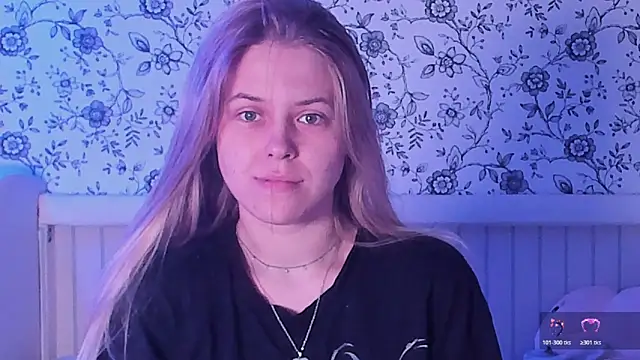 Snapshot of AngelAnty chatting on May 23, 2026, 7:35 pm AngelAnty online show from May 23, 2026, 7:35 pm