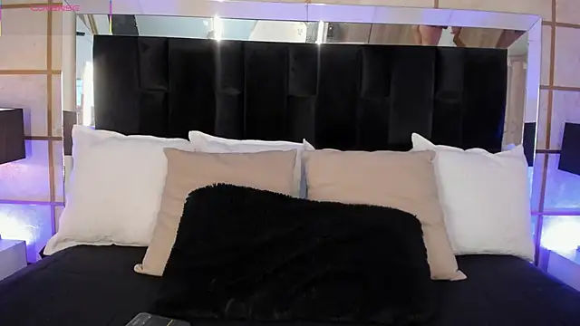 Snapshot of GretaVelvet chatting on October 12, 2025, 6:42 pm GretaVelvet online show from October 12, 2025, 6:42 pm