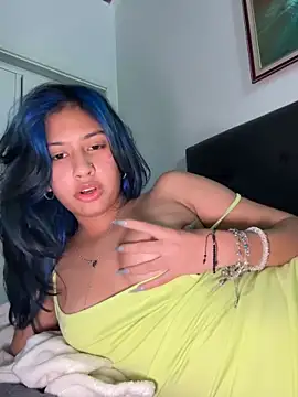 Snapshot of lynn9000 chatting on March 22, 2026, 4:27 am lynn9000 online show from March 22, 2026, 4:27 am