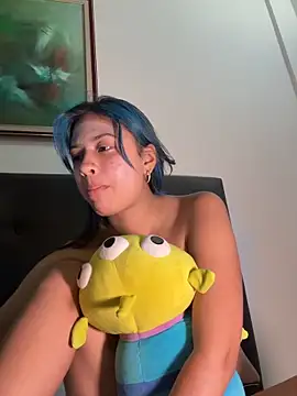 Snapshot of lynn9000 chatting on April 14, 2026, 5:56 am lynn9000 online show from April 14, 2026, 5:56 am