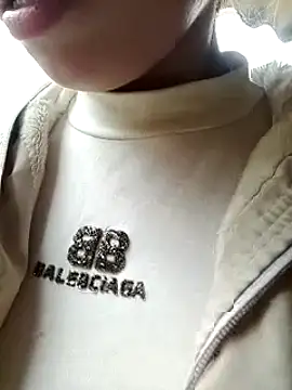 Snapshot of cicnci chatting on November 13, 2025, 5:11 am cicnci online show from November 13, 2025, 5:11 am