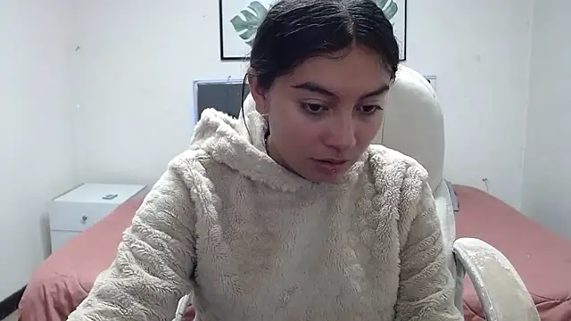 Snapshot of Janne_ chatting on January 16, 2026, 9:46 am Janne online show from January 16, 2026, 9:46 am