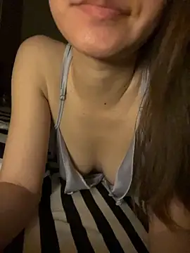 Snapshot of Lauren_778 chatting on September 10, 2025, 1:54 pm Lauren 778 online show from September 10, 2025, 1:54 pm