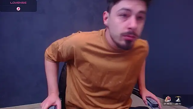 EnzoRace online show from December 23, 2025, 6:12 am