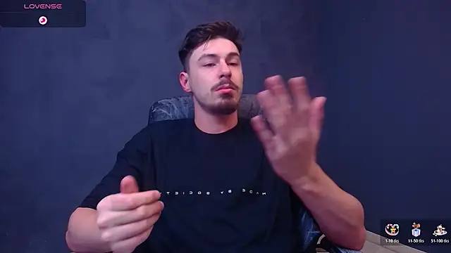 EnzoRace online show from December 3, 2025, 5:52 am