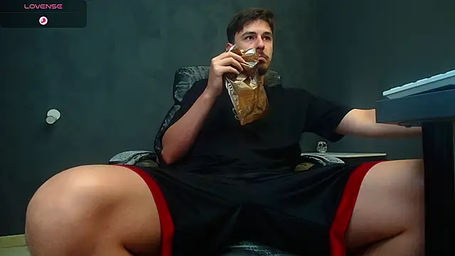 EnzoRace online show from September 23, 2025, 5:03 am